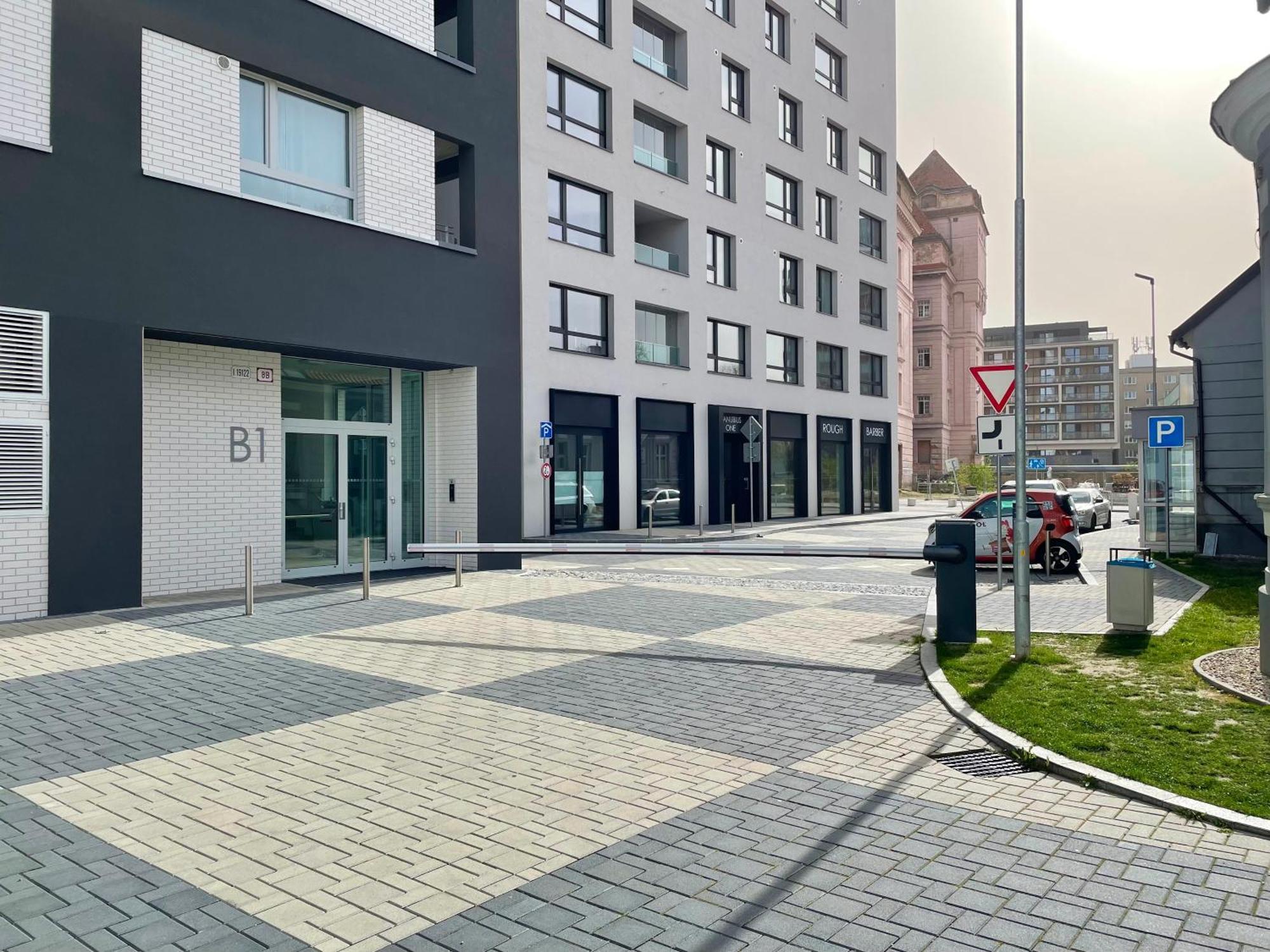 Great Apartment Bratislava Bagian luar foto